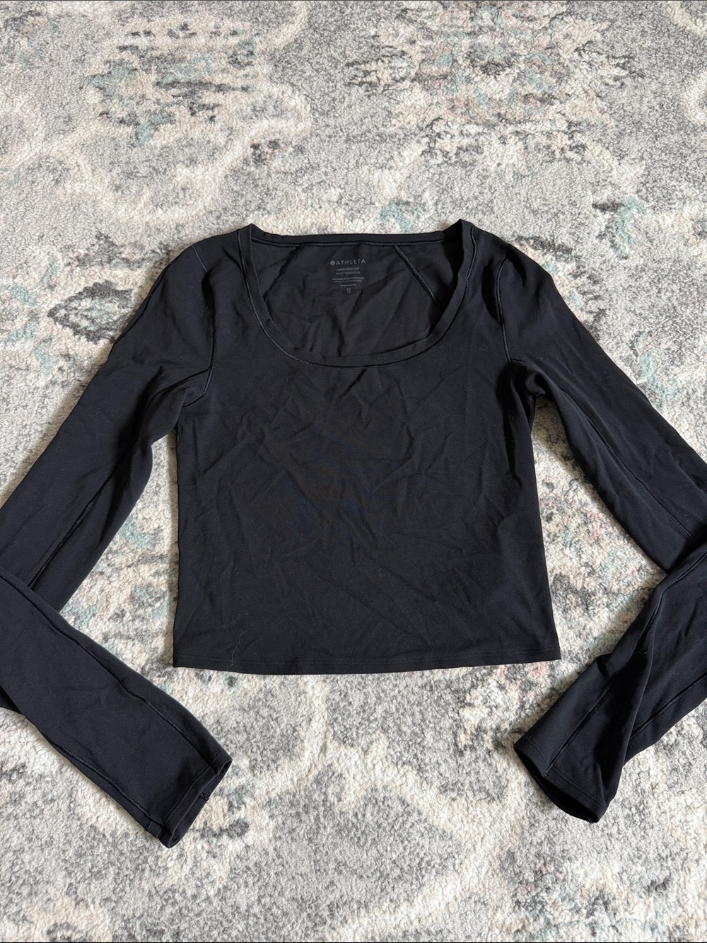 Athleta Teanscend Top in Black Cropped